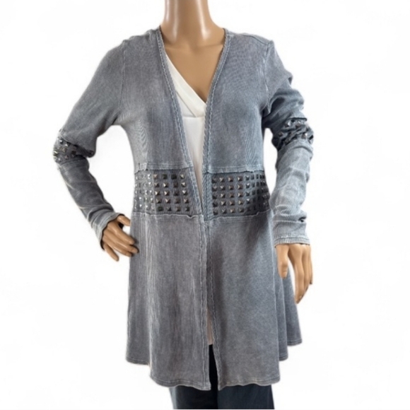 Vocal Gray Studded Women's Sweater Size Medium - Picture 2 of 6